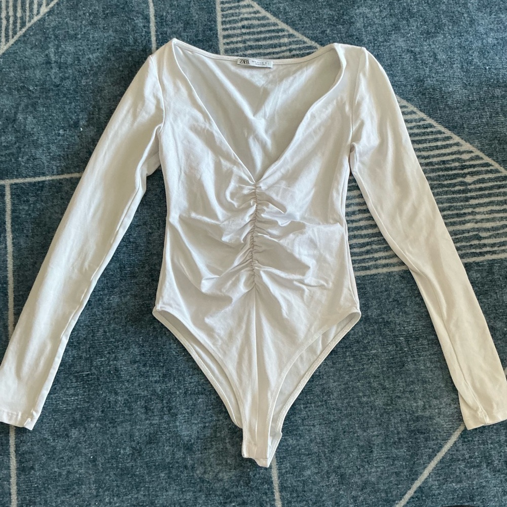 Zara Cream Long Sleeve Bodysuit
